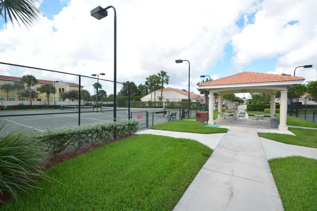 Residence photo 55