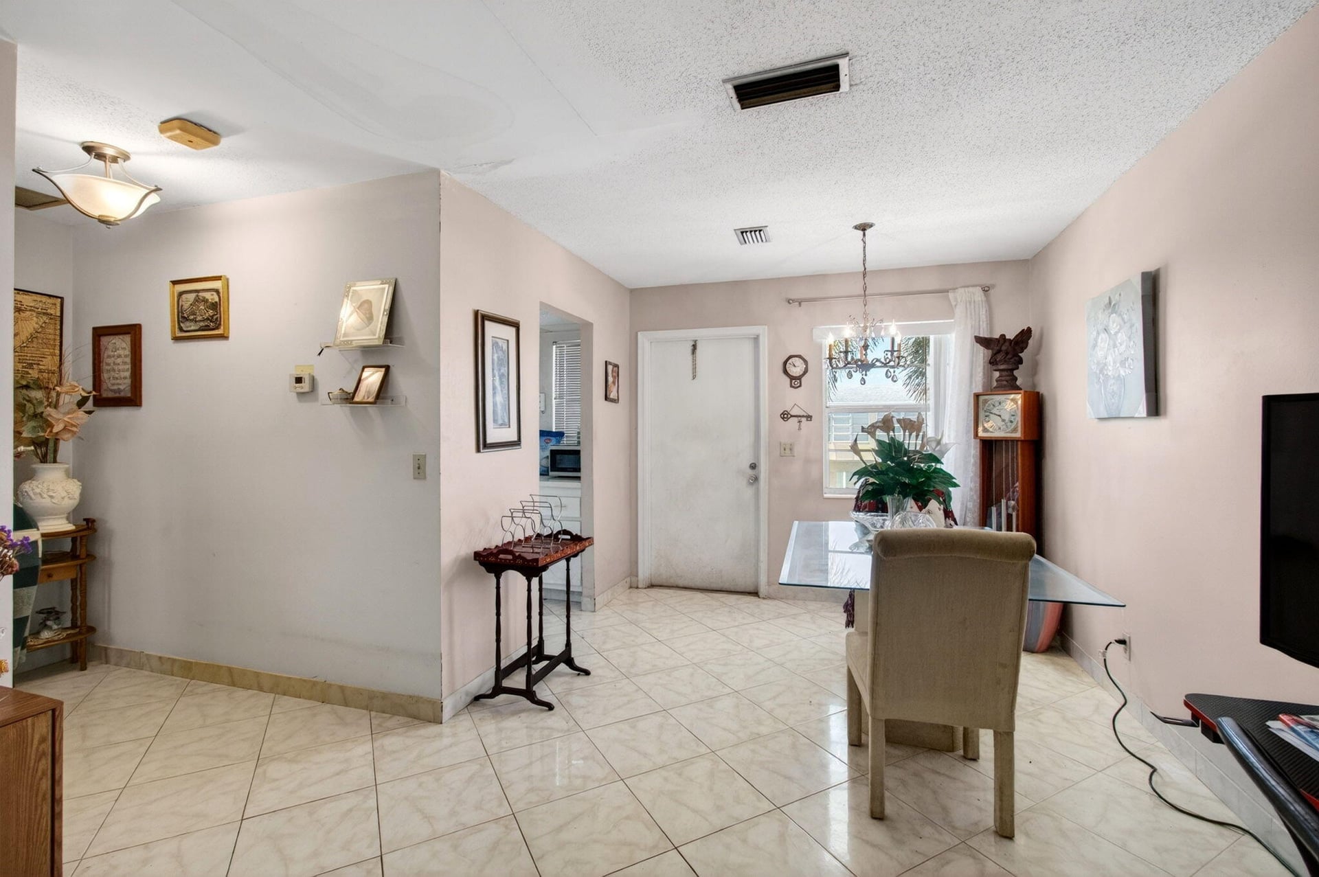  Unit 204 photo 5