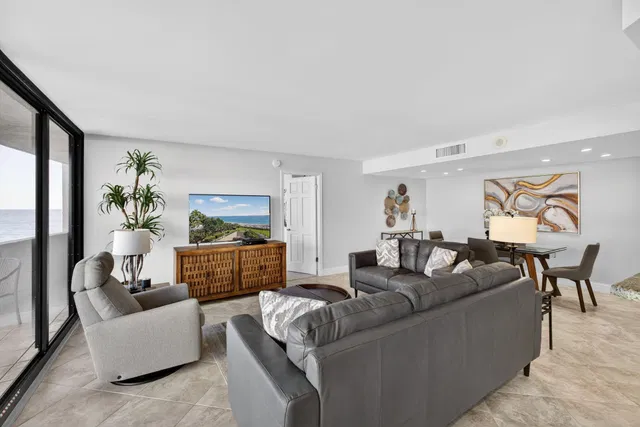 Singer Island Unit 1-406 photo 21