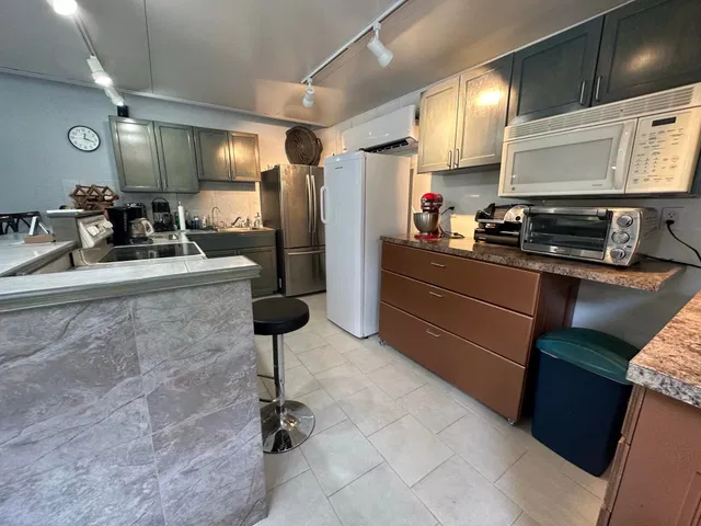Residence photo 17