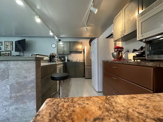 Residence photo 18