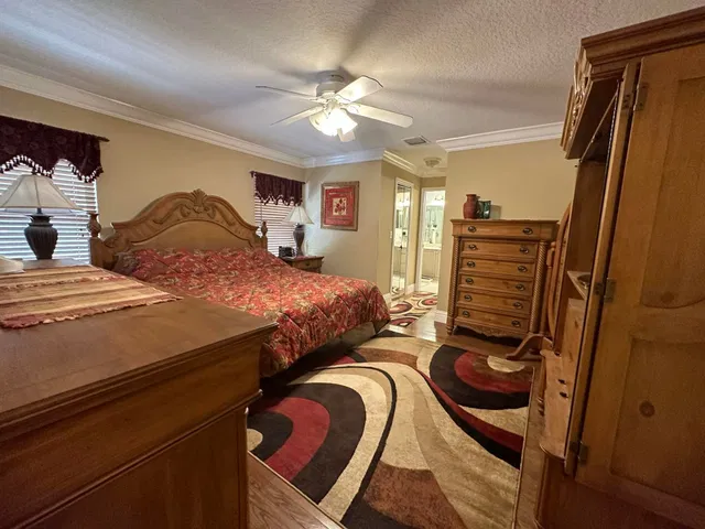 Residence photo 35