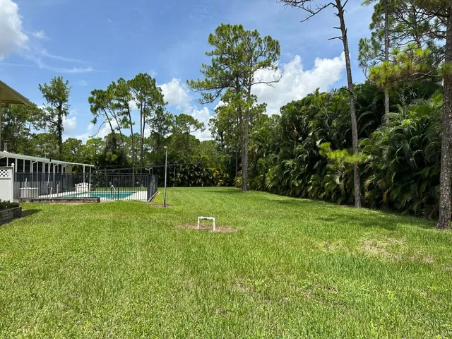 Residence photo 42