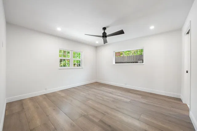  Residence photo 23