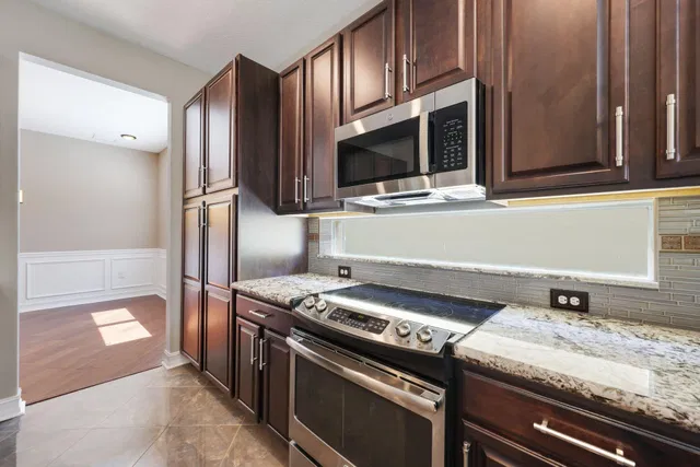 Residence photo 18