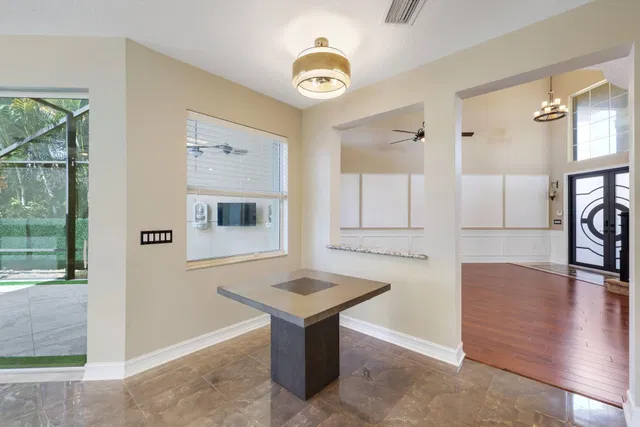 Residence photo 20