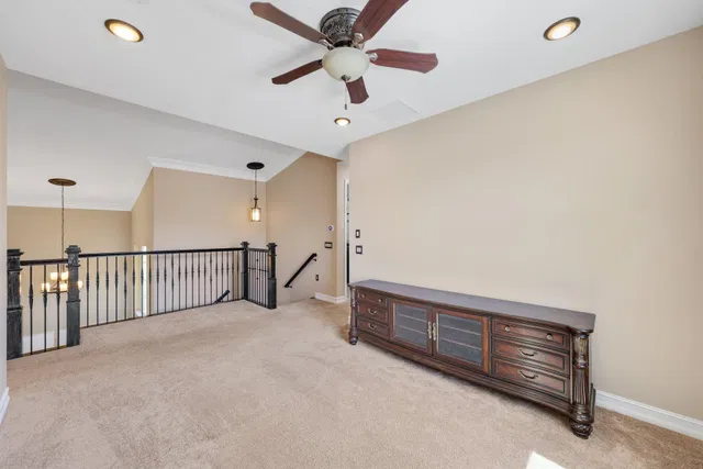 Residence photo 54