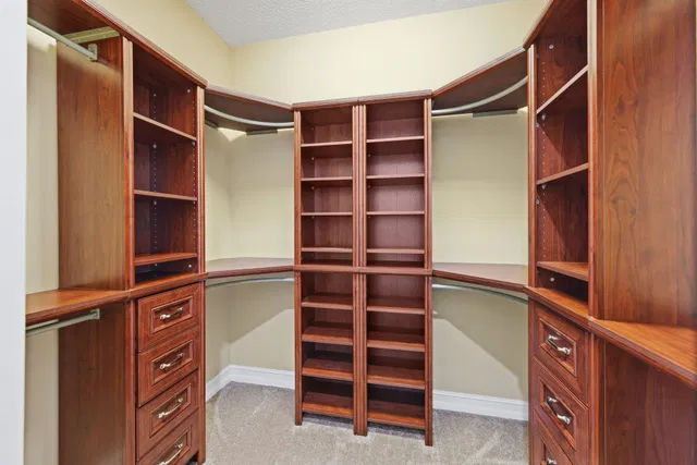 Residence photo 61