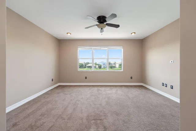 Residence photo 62