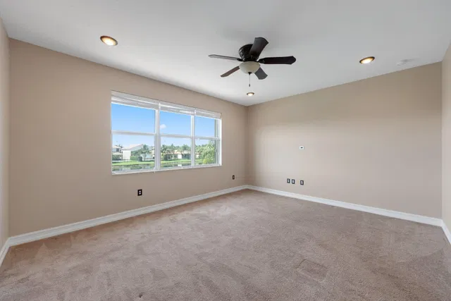 Residence photo 63