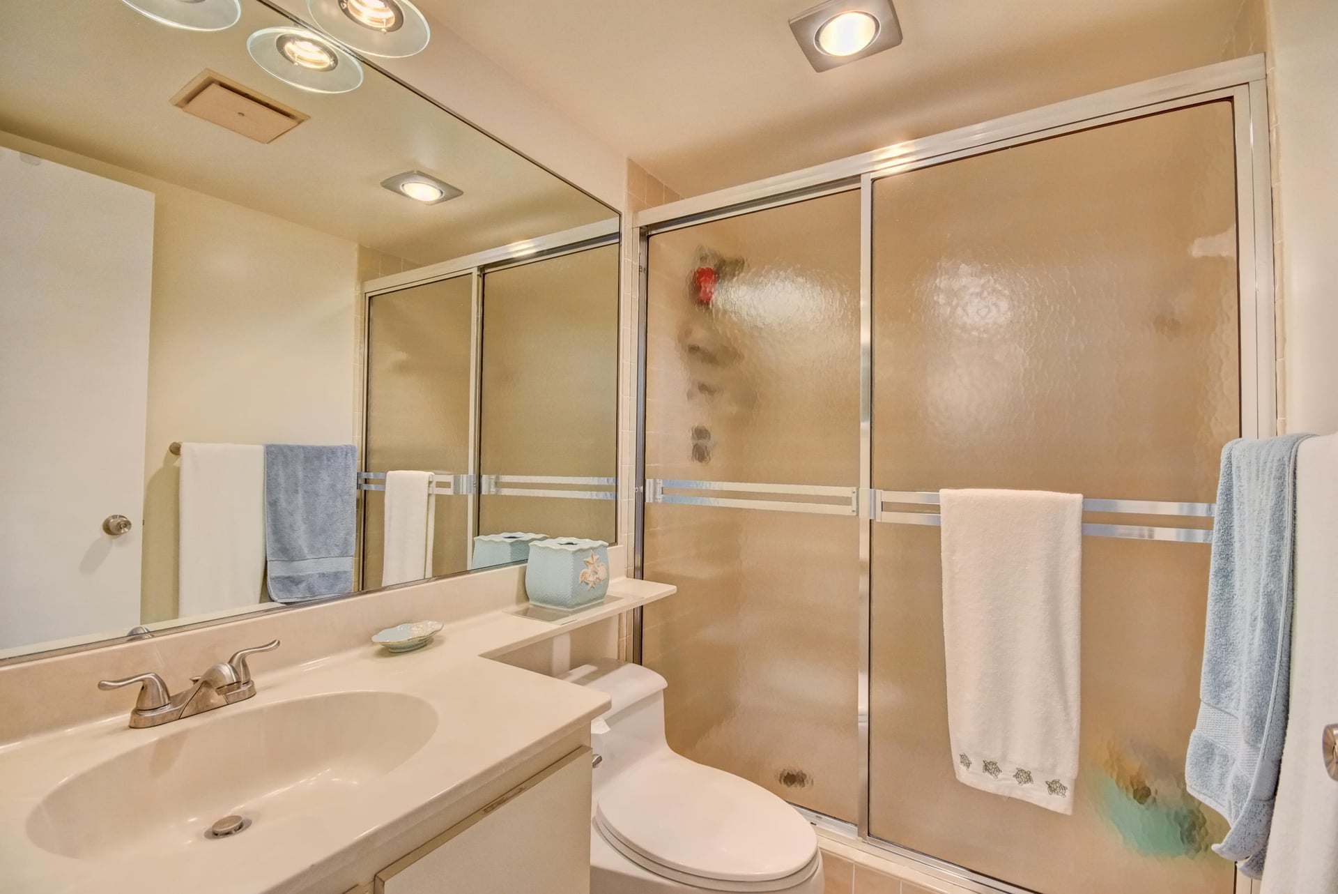 Unit 604 photo 15