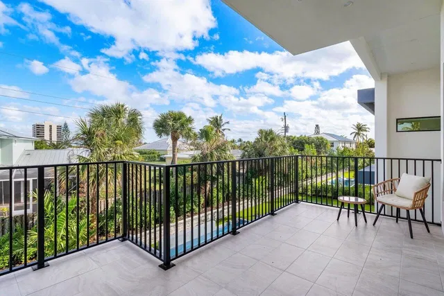  Residence photo 70