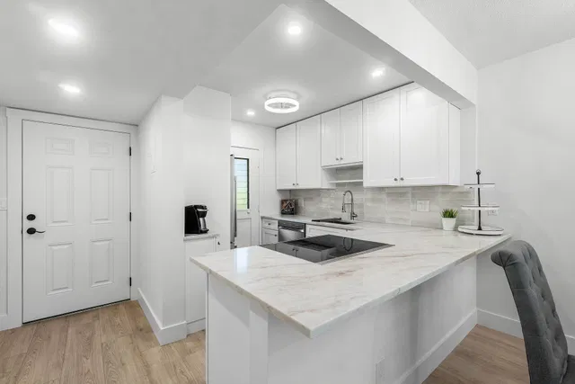 Residence photo 5