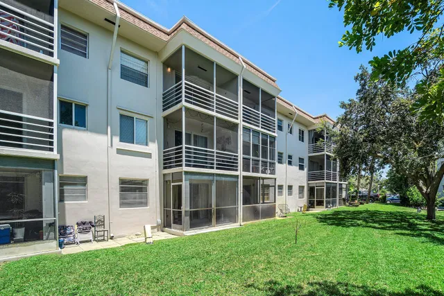 Residence photo 34