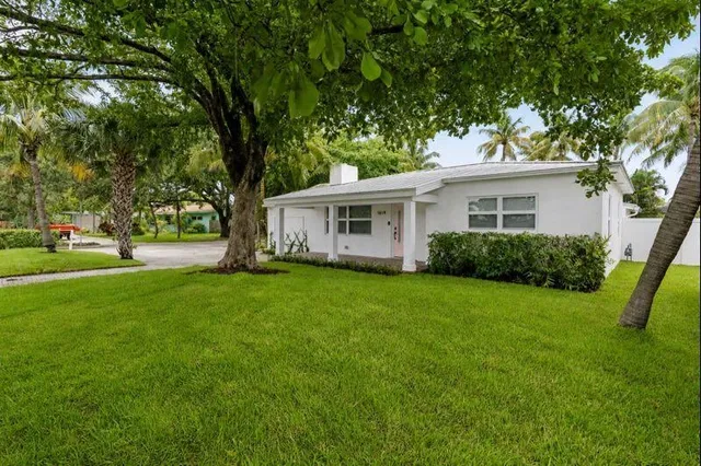 Residence photo 2