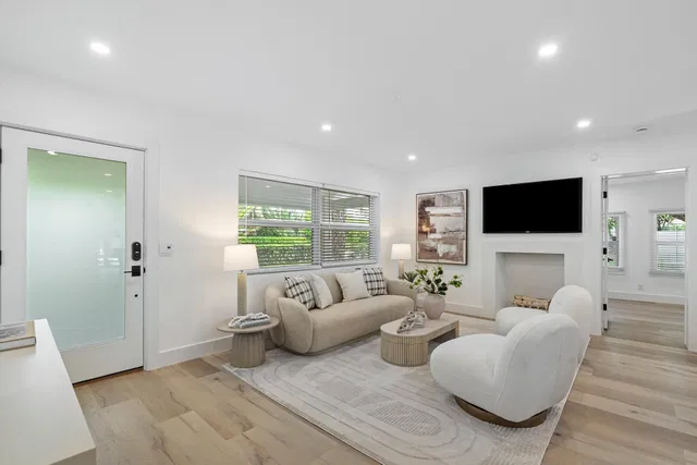 Residence photo 4