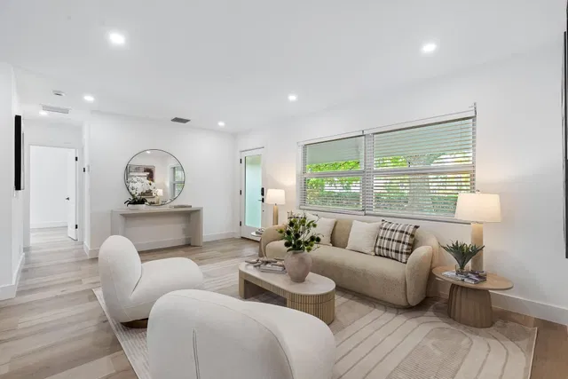 Residence photo 5