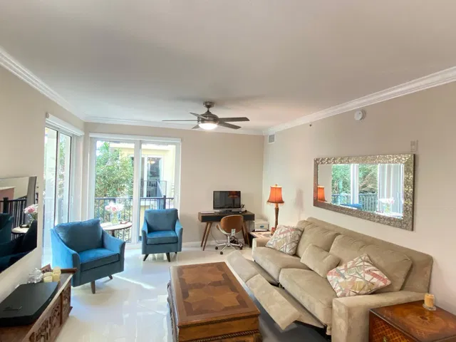The Astor Unit 202 photo 6