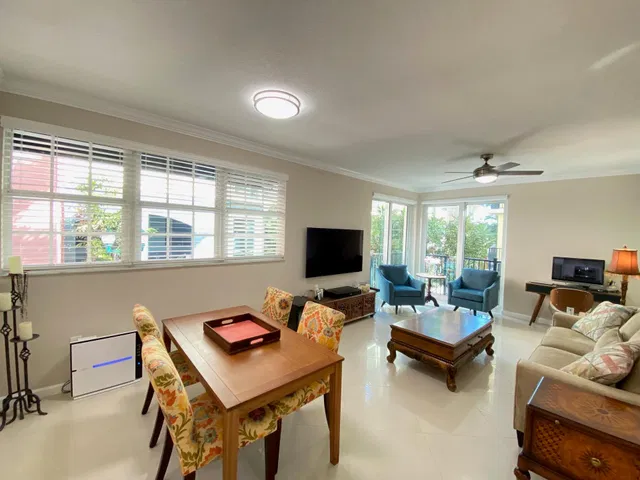 The Astor Unit 202 photo 7