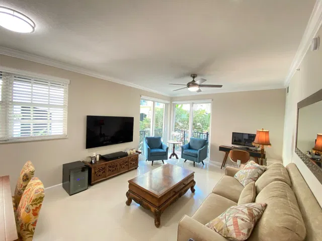 The Astor Unit 202 photo 11