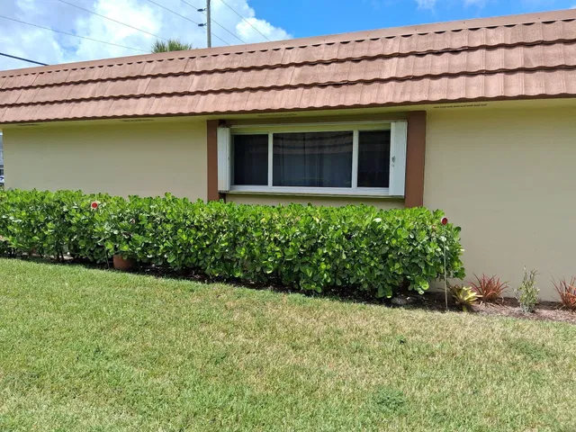 Unit 55 photo 8