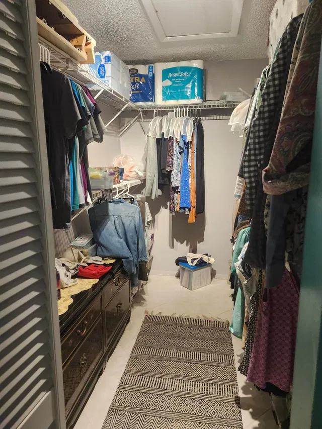 Unit 55 photo 12