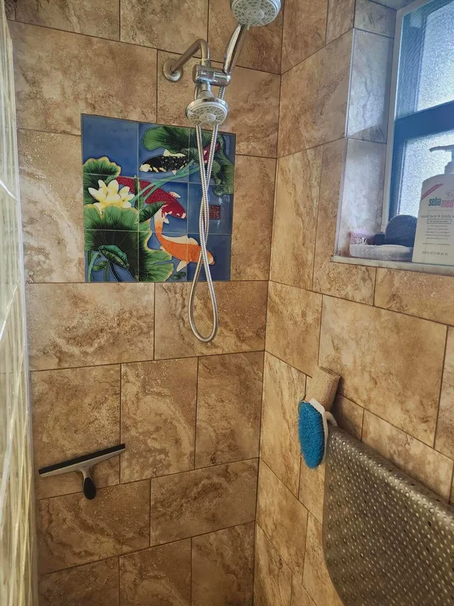 Unit 55 photo 15