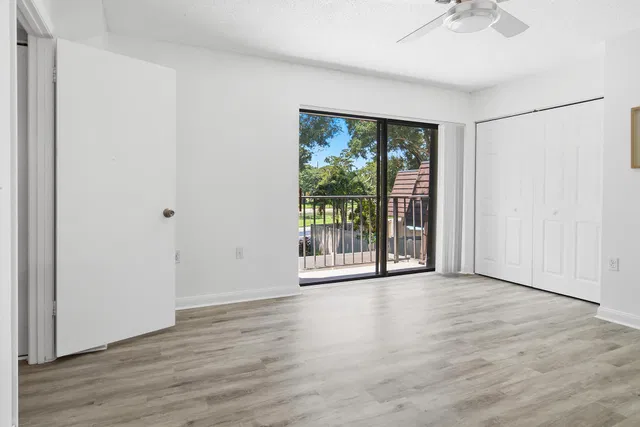Residence photo 19