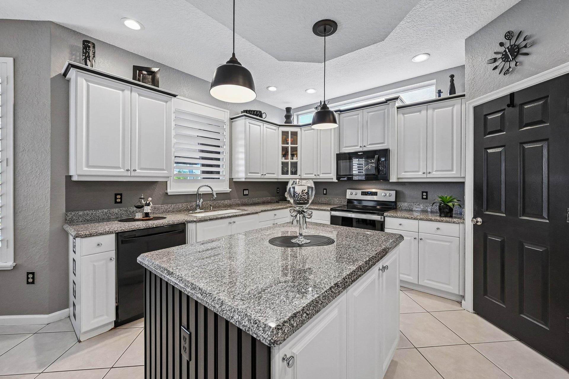 Residence photo 17