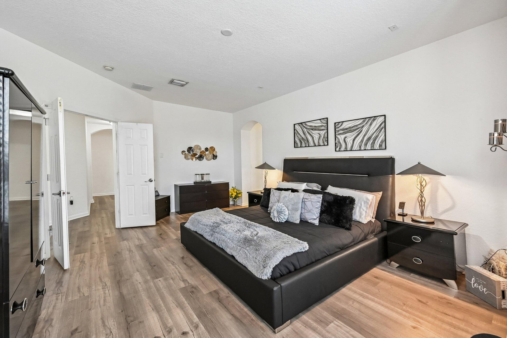 Residence photo 23