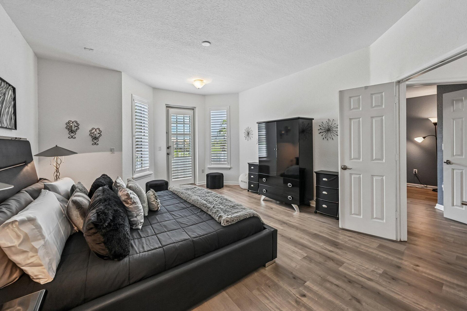 Residence photo 24