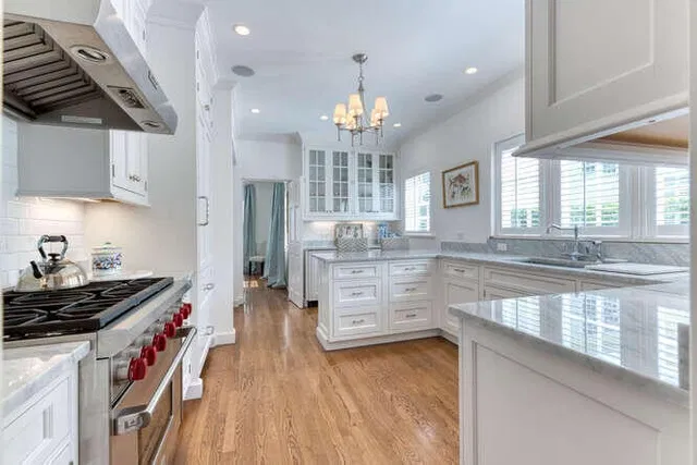 In-Town Palm Beach Residence photo 13
