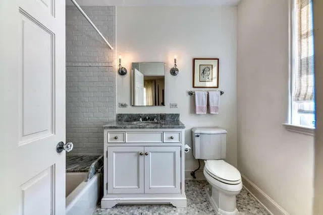 In-Town Palm Beach Residence photo 30