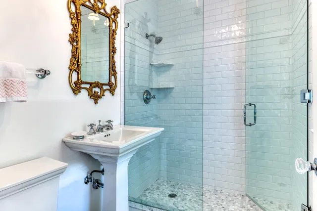 In-Town Palm Beach Residence photo 38