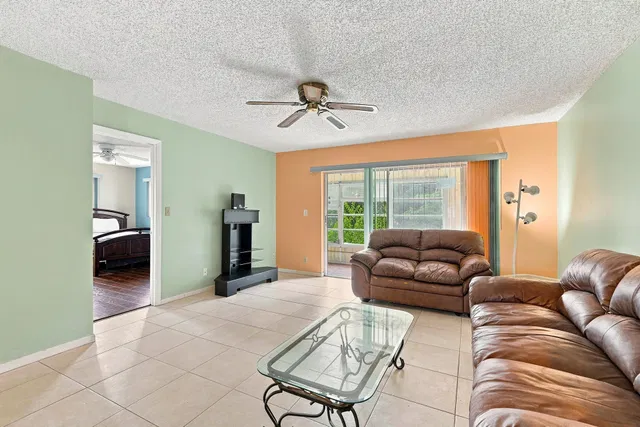 Unit 111 photo 14