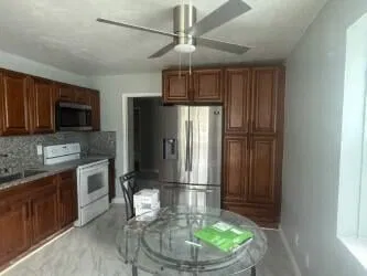 Residence photo 2