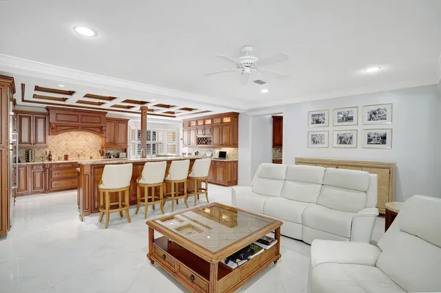Residence photo 21