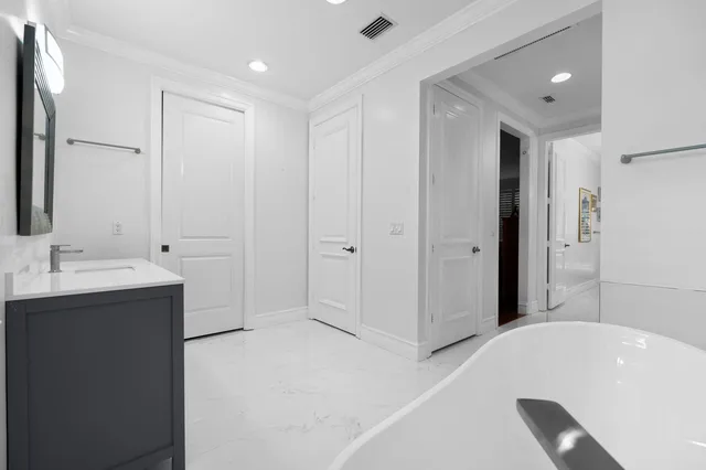 Residence photo 45