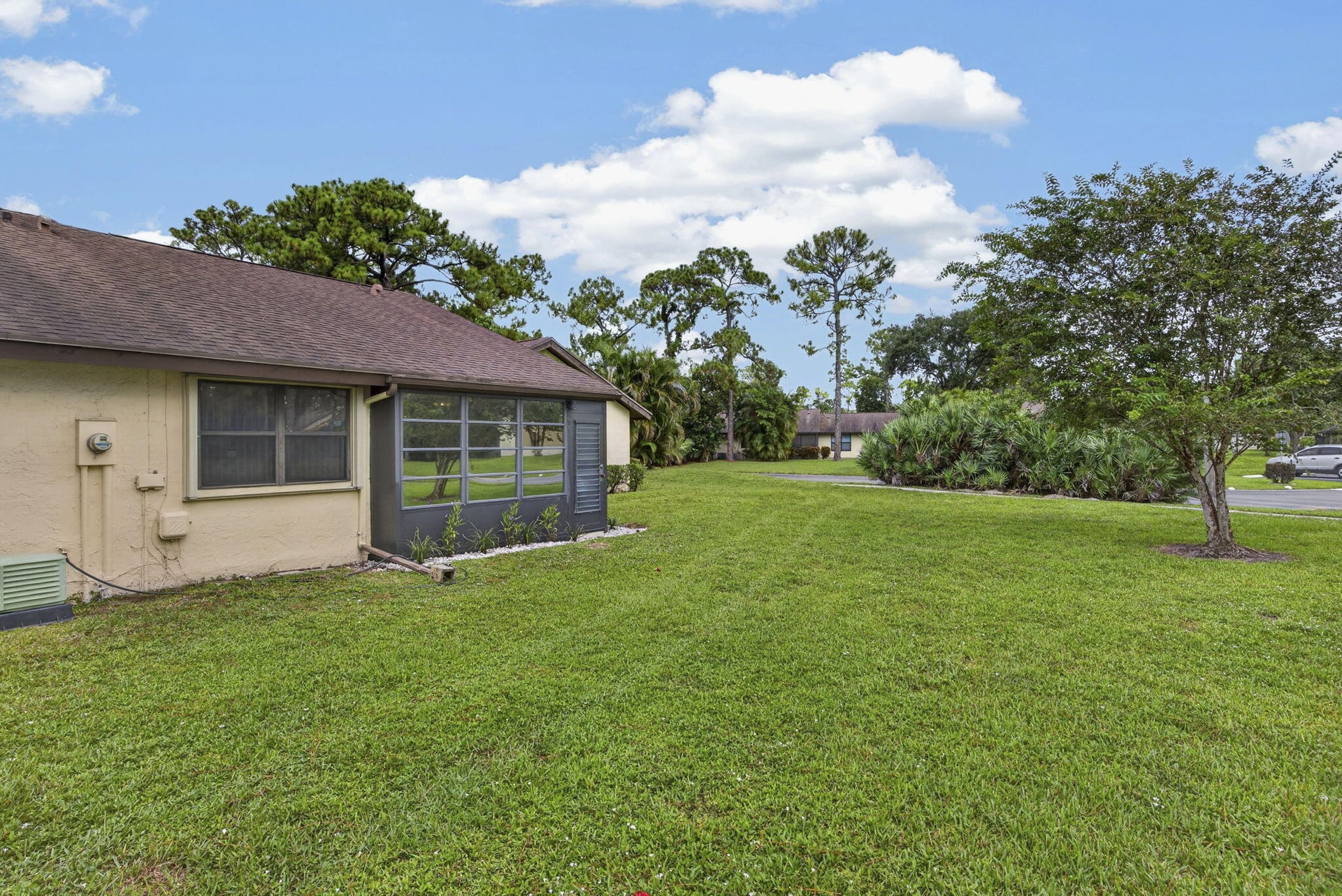 Residence photo 31