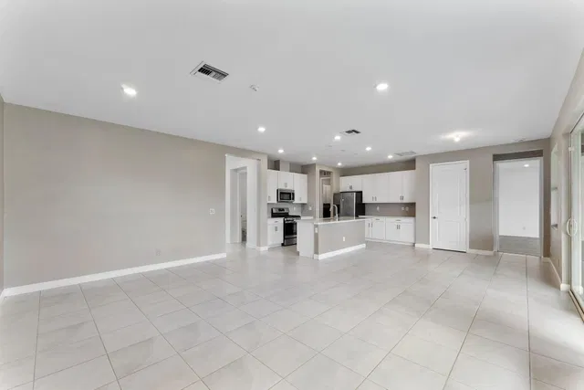 Residence photo 11