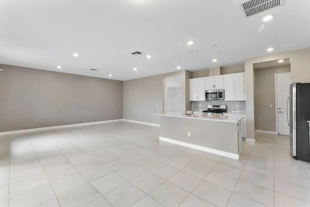 Residence photo 14