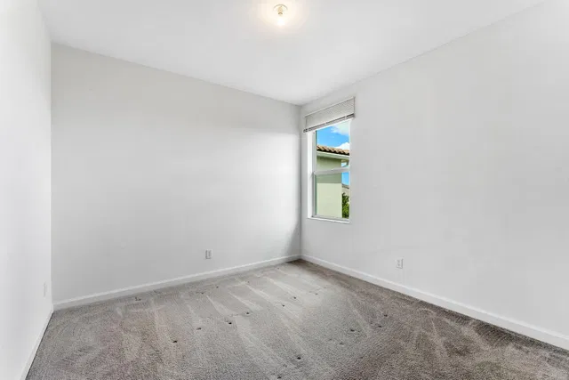 Residence photo 31