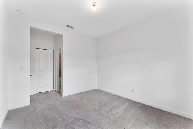 Residence photo 36