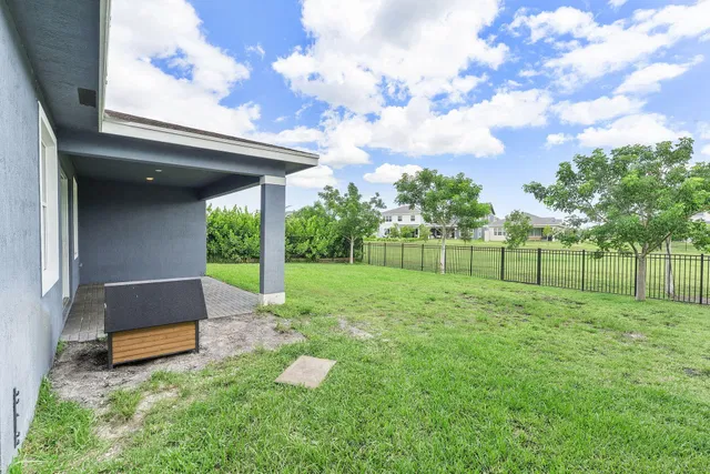 Residence photo 41