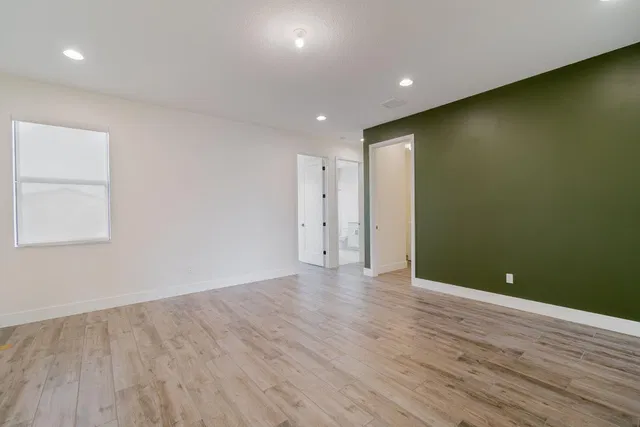 Residence photo 5