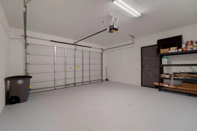 Residence photo 30