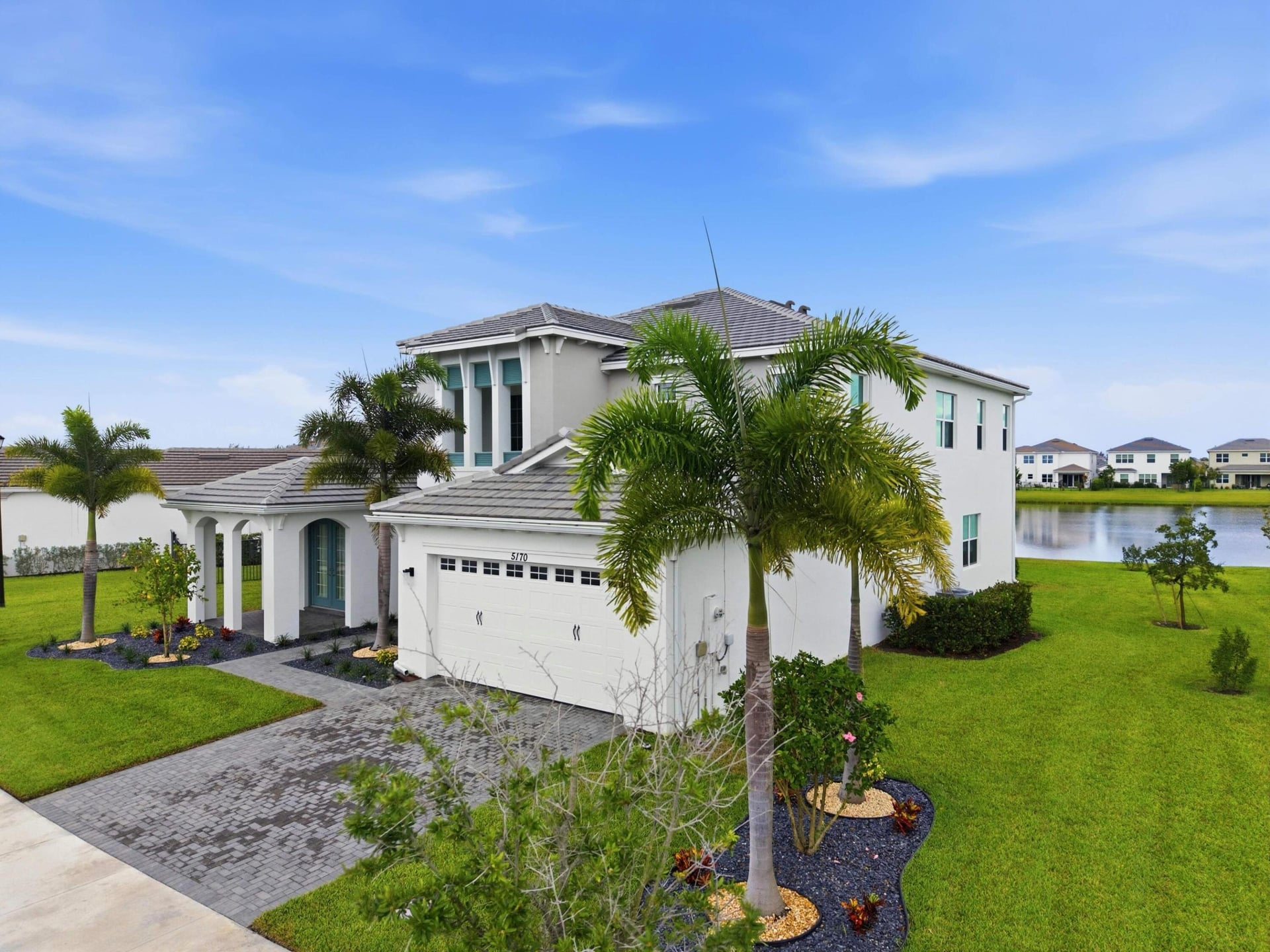 Residence photo 5