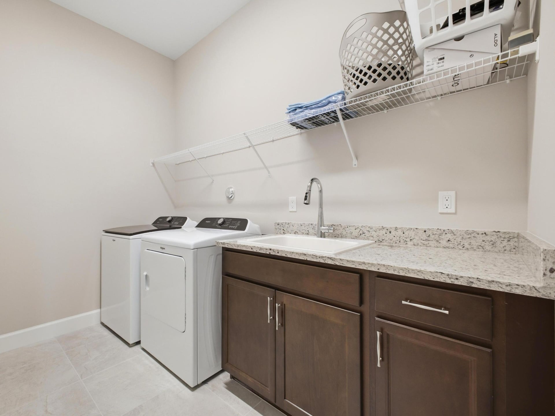 Residence photo 48