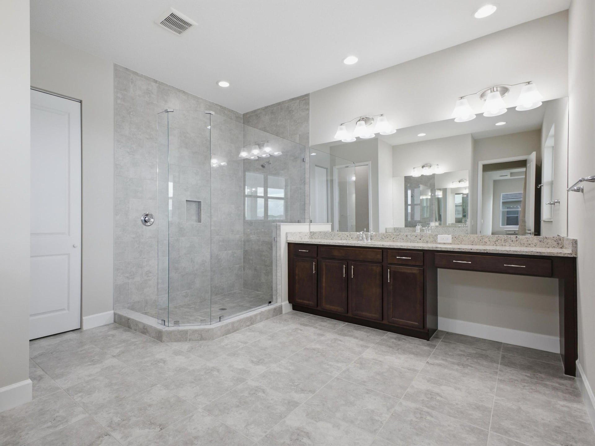 Residence photo 56