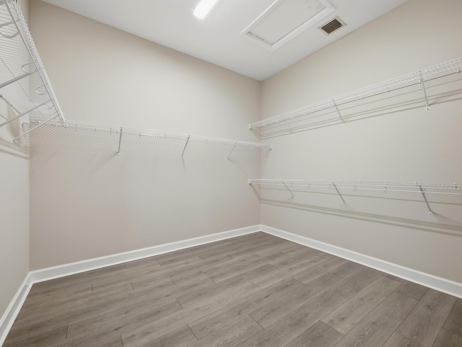 Residence photo 60
